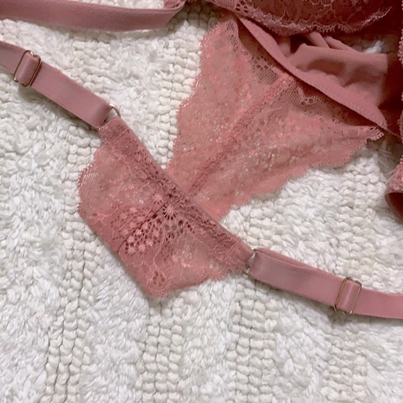 Victoria’s Secret Date Lace Push Up T Back Bra 36D - Picture 4 of 7